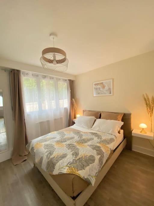 Derniere Reservations Avant Indisponibilite En Septembre Pour 12 Mois, Illimites Jacuzzi Spa Bain A Remous Interieur, Sauna Interieur, Parking Reserve, Vue Et Acces Parc, Prestations Uniques, 1Er Etage Corbeil-Essonnes Exterior foto