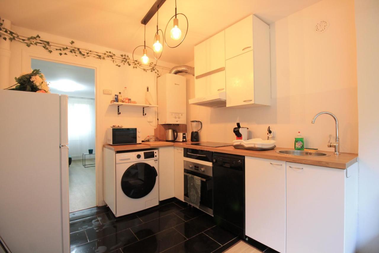 Derniere Reservations Avant Indisponibilite En Septembre Pour 12 Mois, Illimites Jacuzzi Spa Bain A Remous Interieur, Sauna Interieur, Parking Reserve, Vue Et Acces Parc, Prestations Uniques, 1Er Etage Corbeil-Essonnes Exterior foto