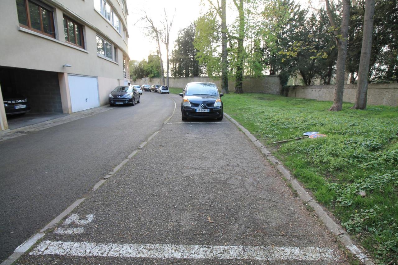 Derniere Reservations Avant Indisponibilite En Septembre Pour 12 Mois, Illimites Jacuzzi Spa Bain A Remous Interieur, Sauna Interieur, Parking Reserve, Vue Et Acces Parc, Prestations Uniques, 1Er Etage Corbeil-Essonnes Exterior foto