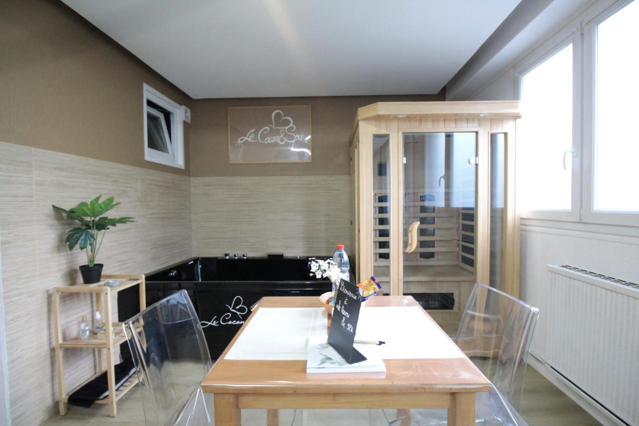 Derniere Reservations Avant Indisponibilite En Septembre Pour 12 Mois, Illimites Jacuzzi Spa Bain A Remous Interieur, Sauna Interieur, Parking Reserve, Vue Et Acces Parc, Prestations Uniques, 1Er Etage Corbeil-Essonnes Exterior foto