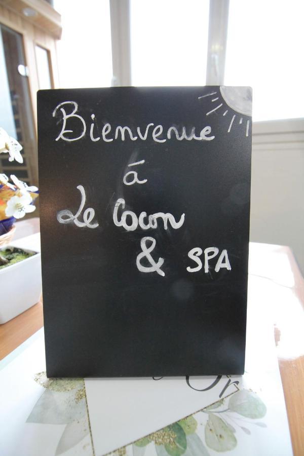 Derniere Reservations Avant Indisponibilite En Septembre Pour 12 Mois, Illimites Jacuzzi Spa Bain A Remous Interieur, Sauna Interieur, Parking Reserve, Vue Et Acces Parc, Prestations Uniques, 1Er Etage Corbeil-Essonnes Exterior foto